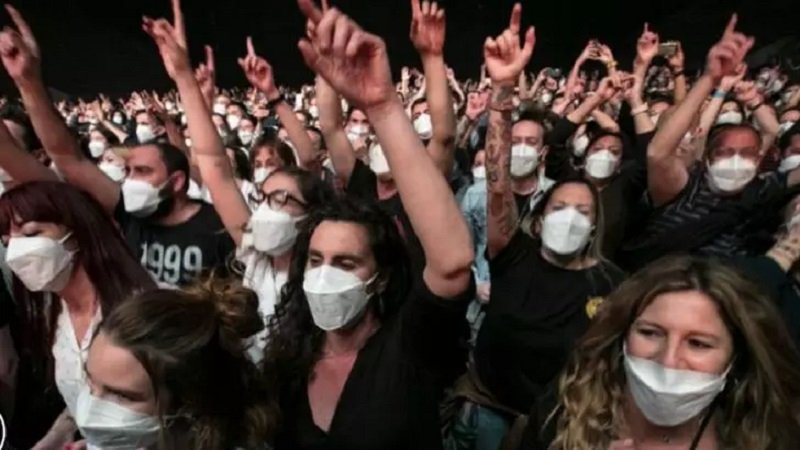 DOCUMENT De la 1 iunie, fără mască în birou pentru cei vaccinați, până la 5.000 de participanți la evenimente