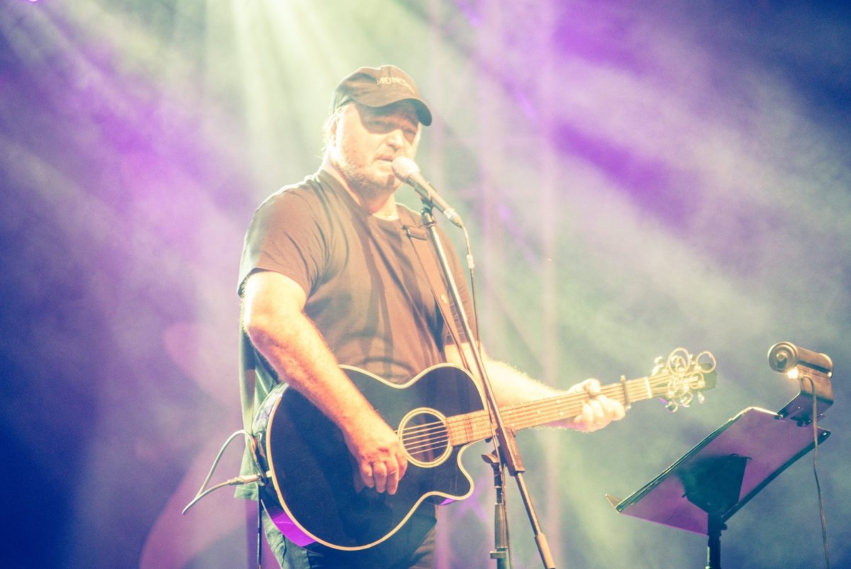 Victor Socaciu, pe scena festivalului de la Bulci