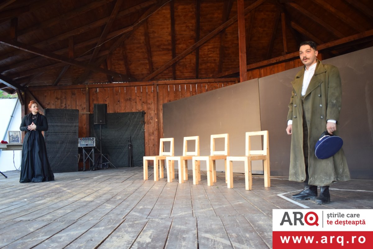   ”Ursul”, la  Teatrul de Vară din Arad