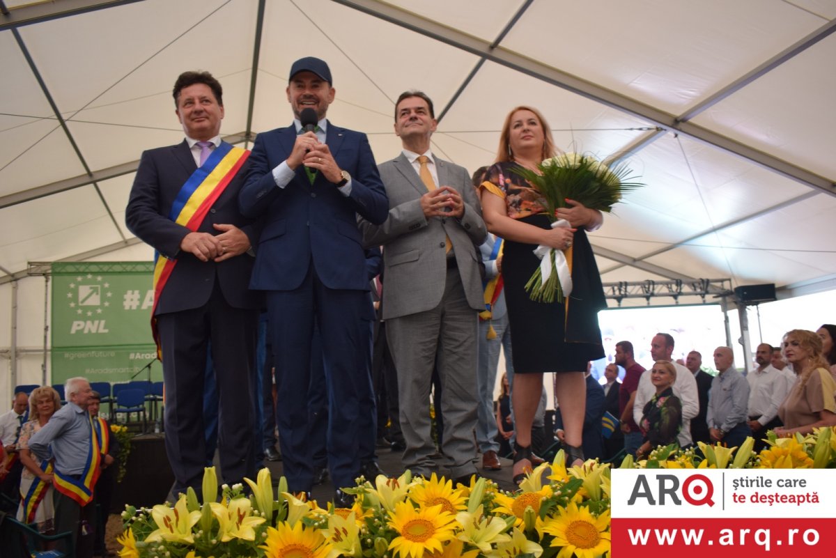 Gheorghe Falcă a câștigat un nou mandat de președinte al PNL Arad în cadrul unui eveniment impresionant