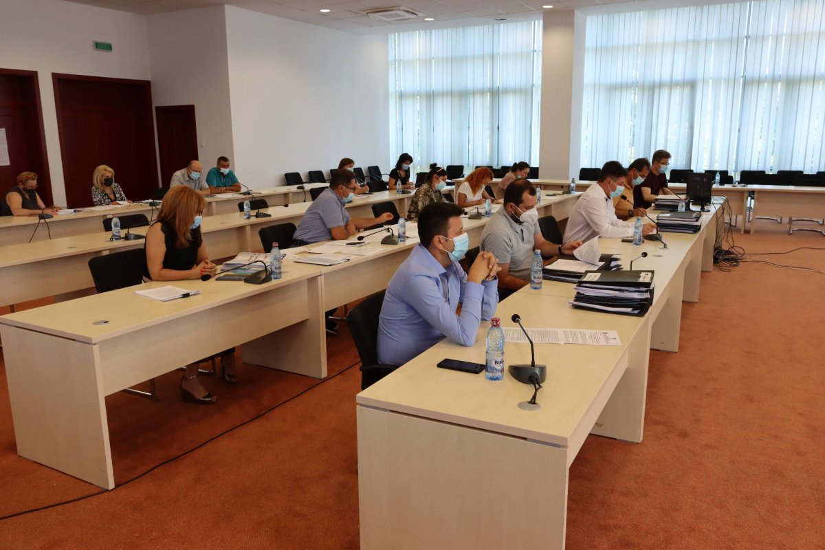 Consiliul Județean Arad amenajează încă patru platforme de verificare a tonajelor vehiculelor care circulă pe drumurile județene