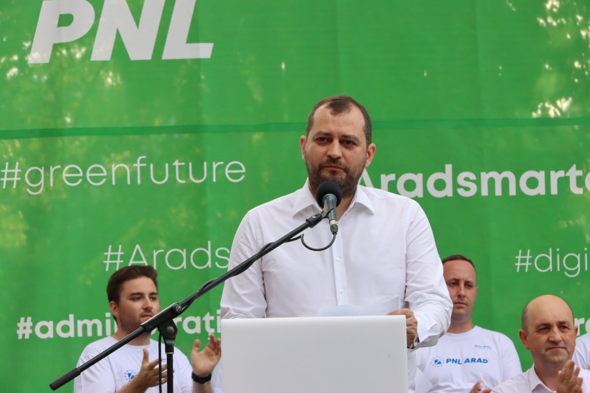 Răzvan Cadar a fost reconfirmat secretar general PNL Arad