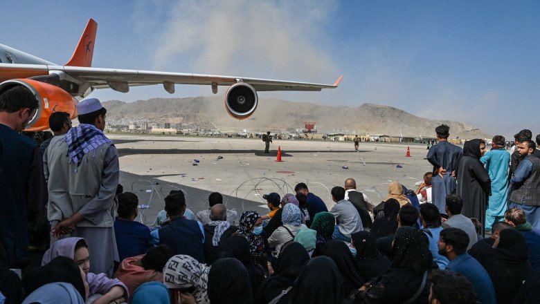 Încercările de evacuare a cetățenilor occidentali: „SUA nu poate asigura trecerea în siguranță pe aeroportul din Kabul”. 