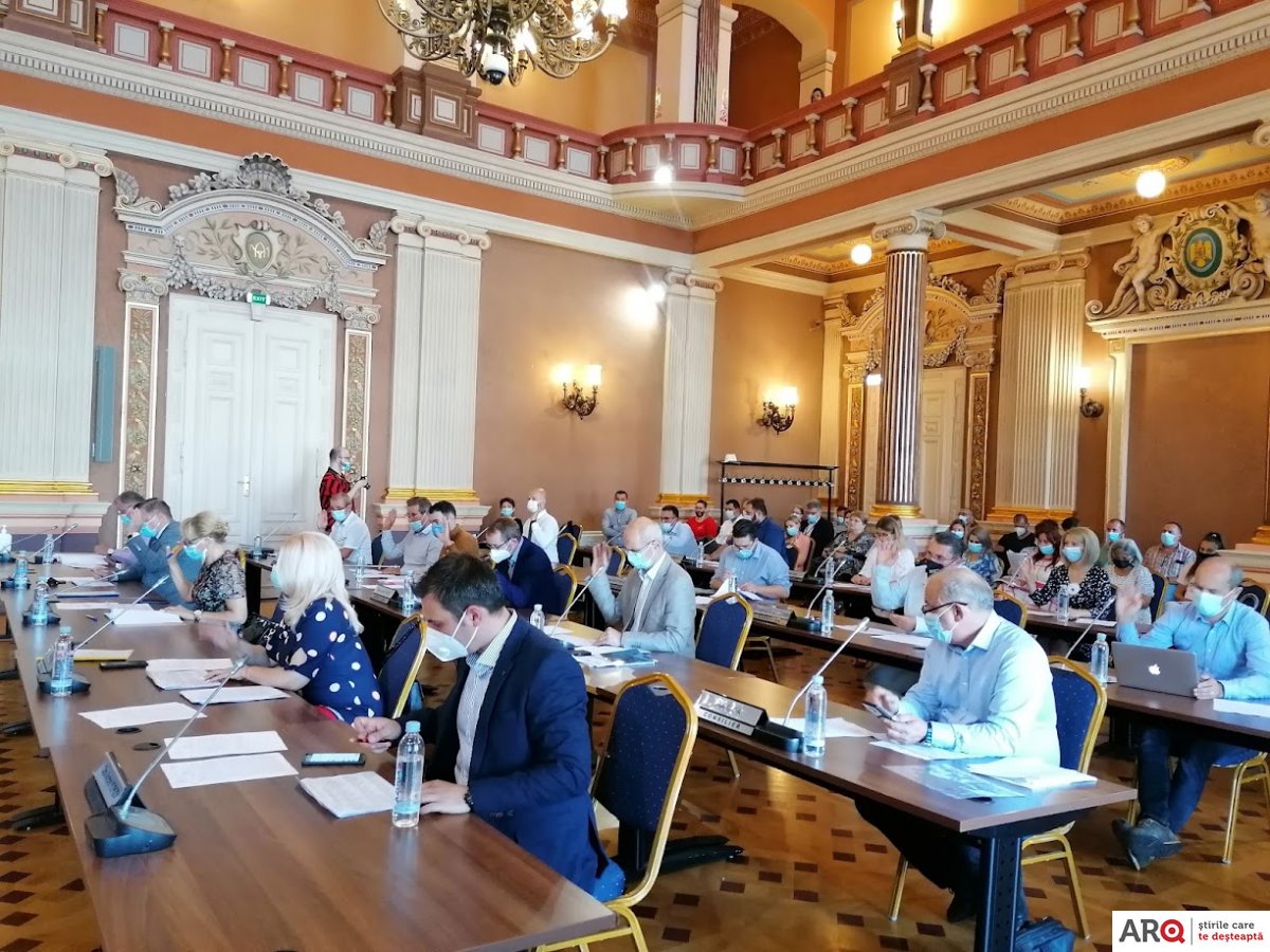 Consilierii municipali au fost convocați, astăzi, în ședință ordinară a CLM (FOTO)