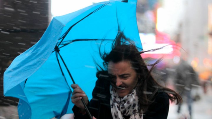 Avertisment meteo - COD GALBEN de fenomene EXTREME periculoase. Zonele lovite puternic de furtuni