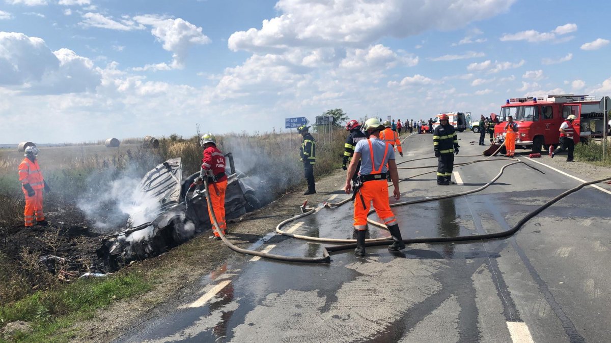 Motociclist rănit grav în urma unui accident la Zăbrani (FOTO)