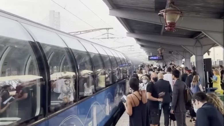 Connecting Europe Express, trenul-simbol al Europei, a ajuns în Gara de Nord și va rămâne în România până duminică