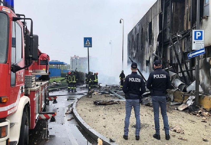 Un avion românesc s-a prăbușit lângă Milano! Afaceristul Dan Petrescu și fetele unui jurnalist cunoscut, morți în tragedie