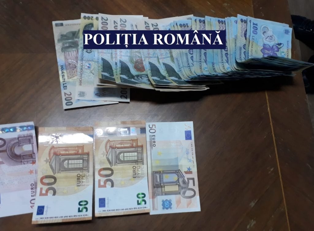 Reținut pentru furt de 5.000 de euro la Zimandu Nou