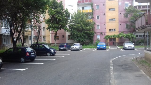 Se organizează licitaţii pentru parcările din centrul Aradului 