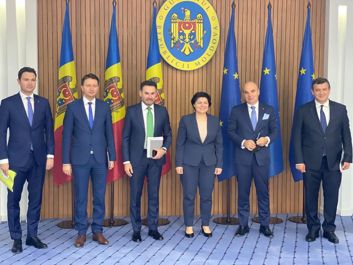 Europarlamentarul Gheorghe Falcă s-a întâlnit cu premierul Republicii Moldova (FOTO)