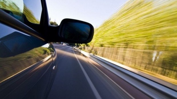 Șoferi prinși de radar cu viteză mult peste cea admisă pe șoseaua Arad-Oradea