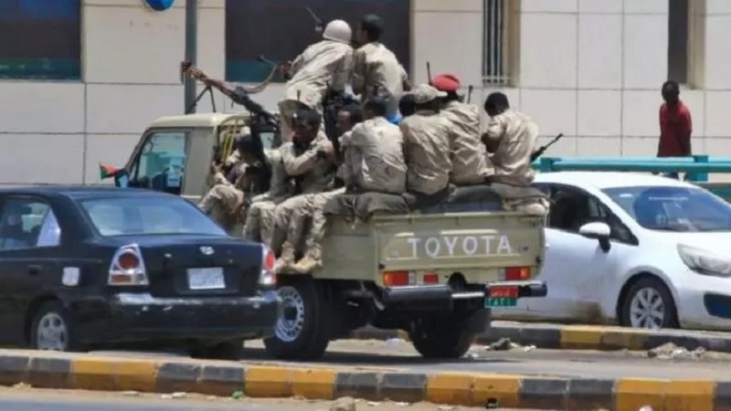 LOVITURĂ DE STAT în Sudan: Miniștrii și membrii civili ai consiliului de stat, ARESTAȚI/ Ce s-a întâmplat cu premierul