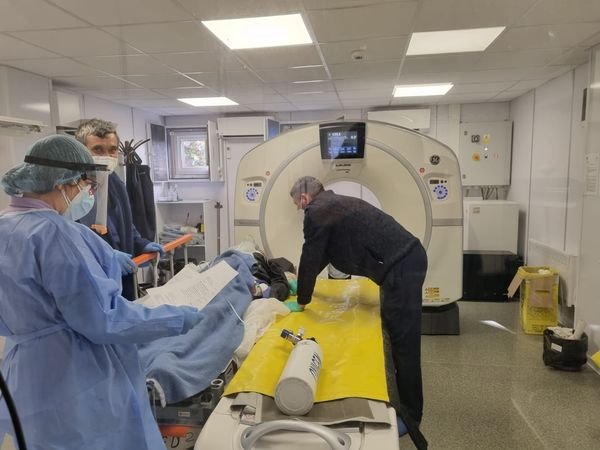 Peste 200 de investigaţii zilnice la Laboratorul de Radiologie şi Imagistică de la Judeţean