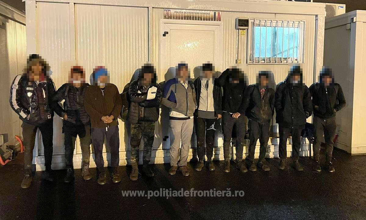 18 migranți au încercat să treacă granița pe jos 