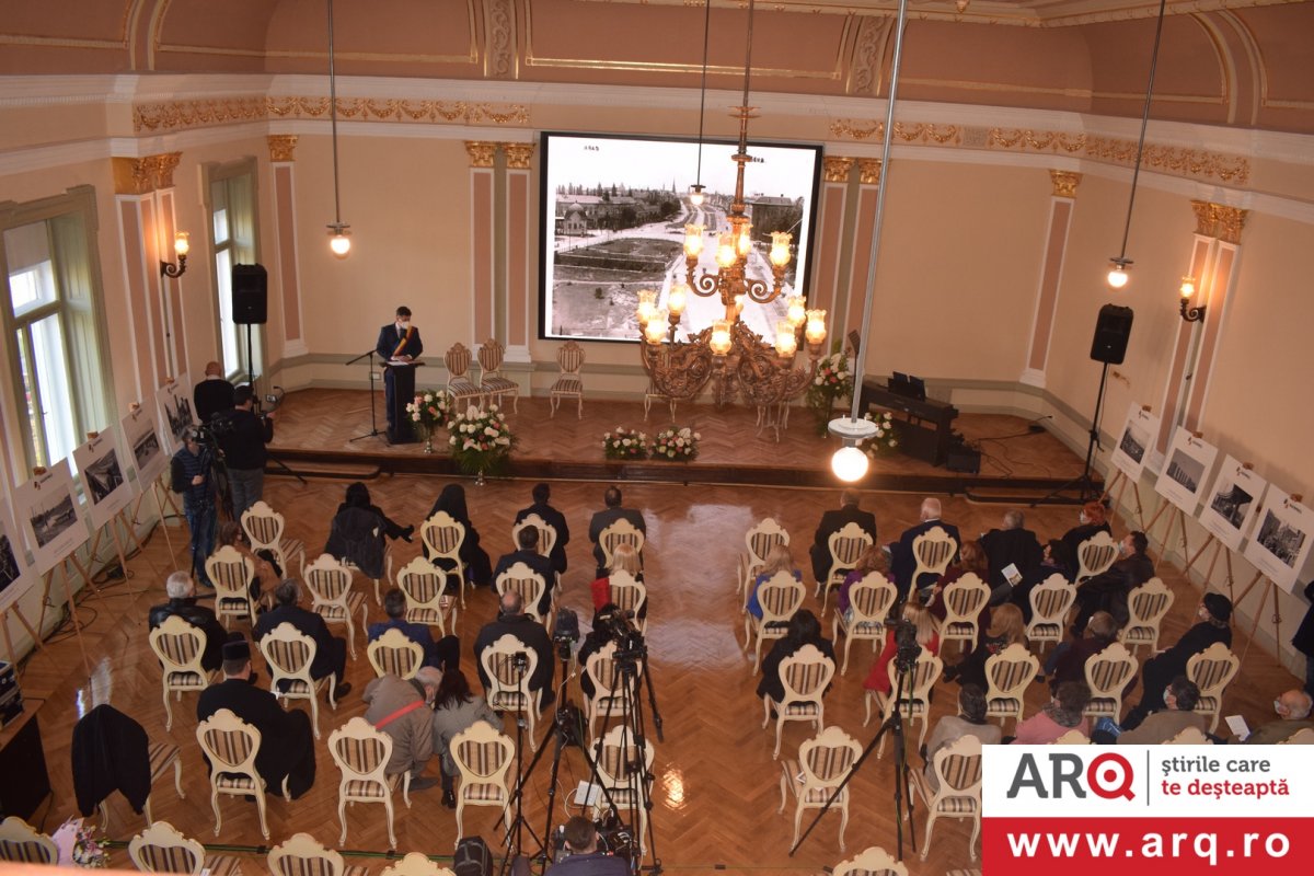 Moment emoţionant: la 103 ani de la tratativele cu Ungaria, Sala Marii Uniri, proaspăt restaurată, a fost inaugurată (FOTO şi VIDEO)