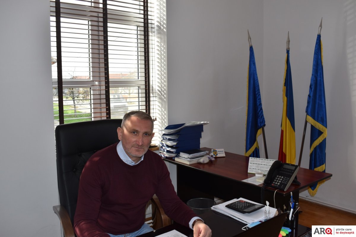 Un primar energic și multe lucrări de modernizare în comuna Vladimirescu (FOTO şi VIDEO)