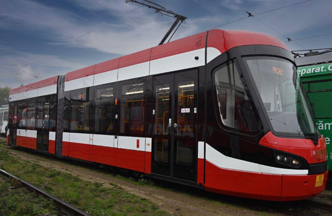 Imagini spectaculoase cu noile tramvaie din Arad 
