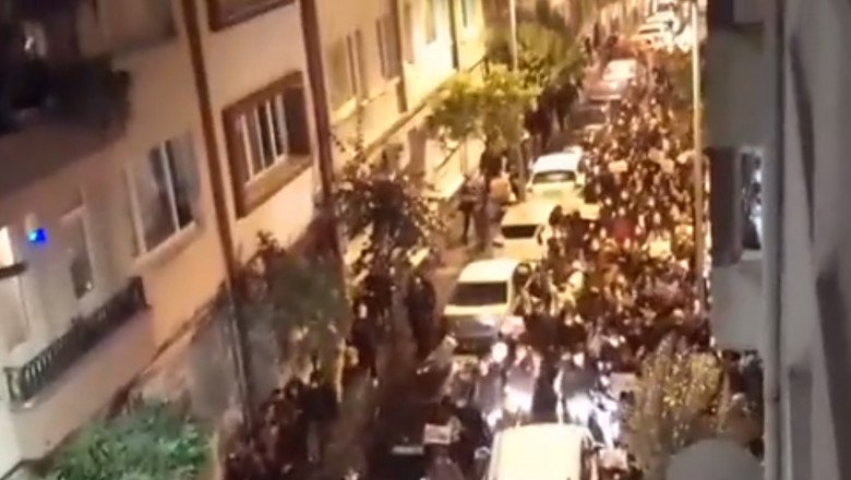 Nemulţumiţi de devalorizarea lirei, turcii protestează împotriva lui Erdogan