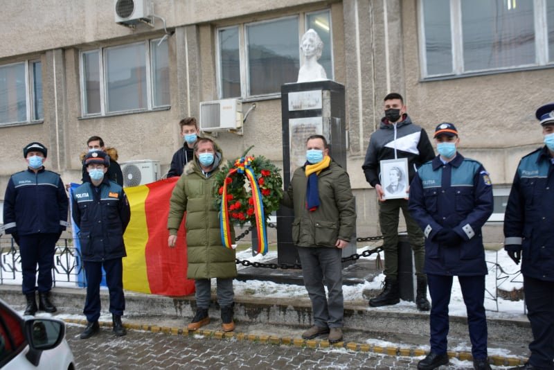 Polițiștii l-au comemorat pe Mihai Eminescu