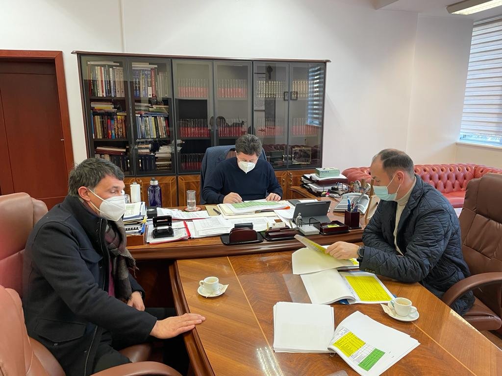 Proiectele de dezvoltare ale comunei Craiva discutate la Consiliul Judeţean