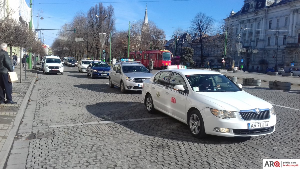 Un nou regulament pentru taximetriştii din municipiu; proiectul de hotărâre a fost pus la transparenţă