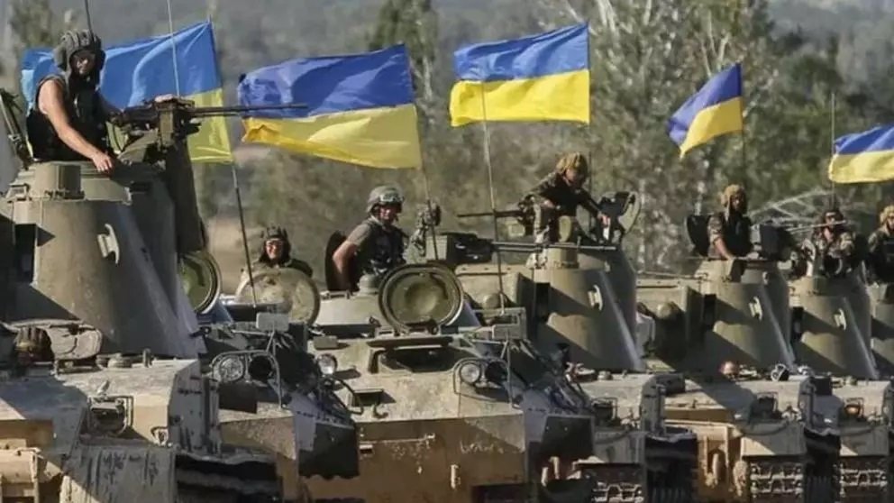 Rusia anunță noi retrageri de trupe! Unităţile care şi-au încheiat manevrele în Crimeea se întorc în cazărmi - AMENINȚAREA militară rămâne