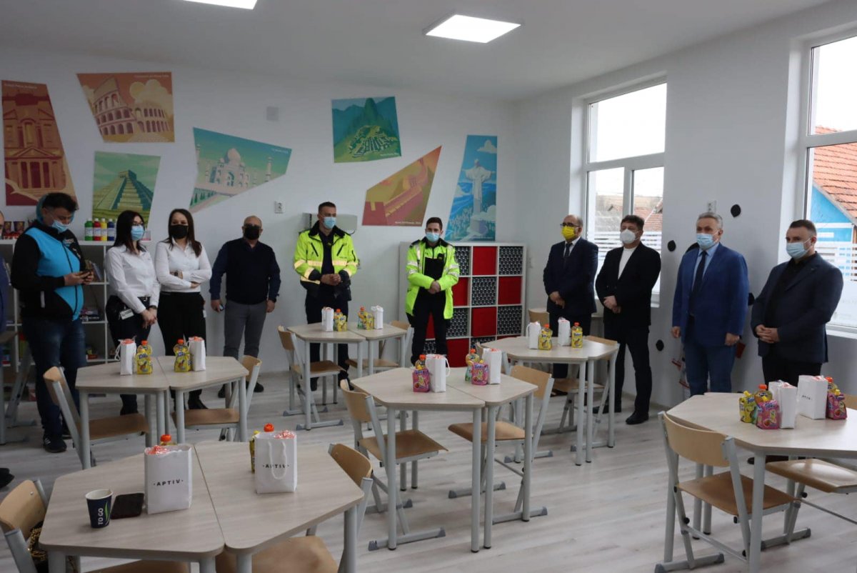 Au fost inaugurate lucrările de modernizare a şcolii primare din Nadăş (FOTO)