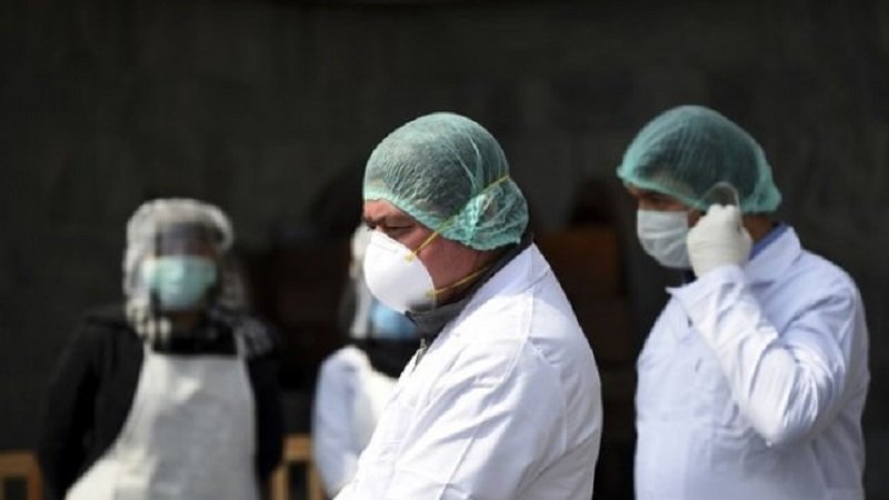 295 de îmbolnăviri azi în Arad din 12.319 cazuri noi de persoane infectate cu SARS – CoV – 2 (COVID – 19) în toată țara