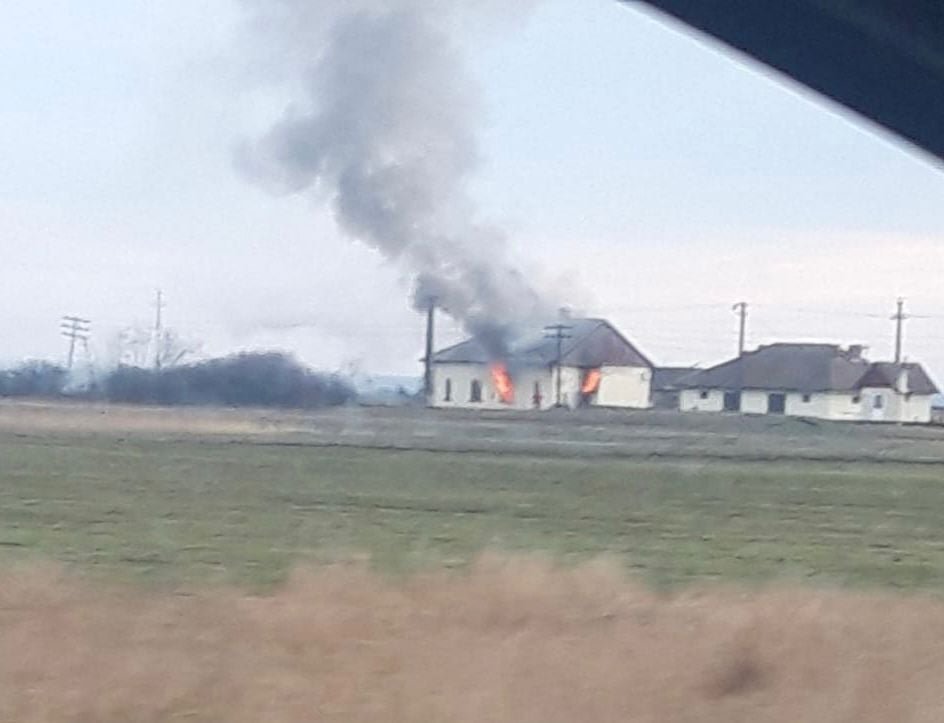 O femeie a murit în urma unui incendiu la Zerind (FOTO)