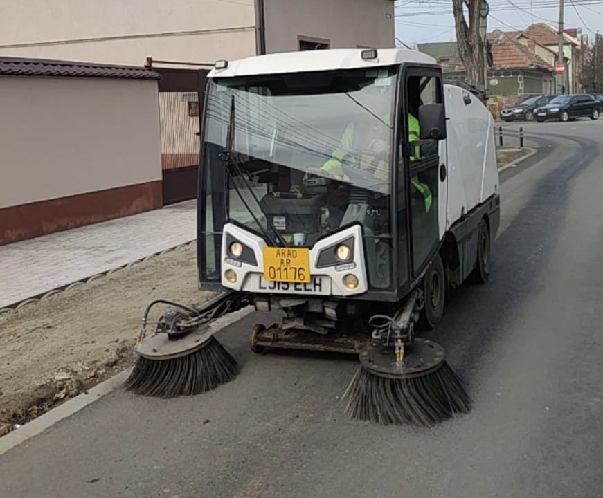 Prima etapă a curățenii de primăvară a fost realizată