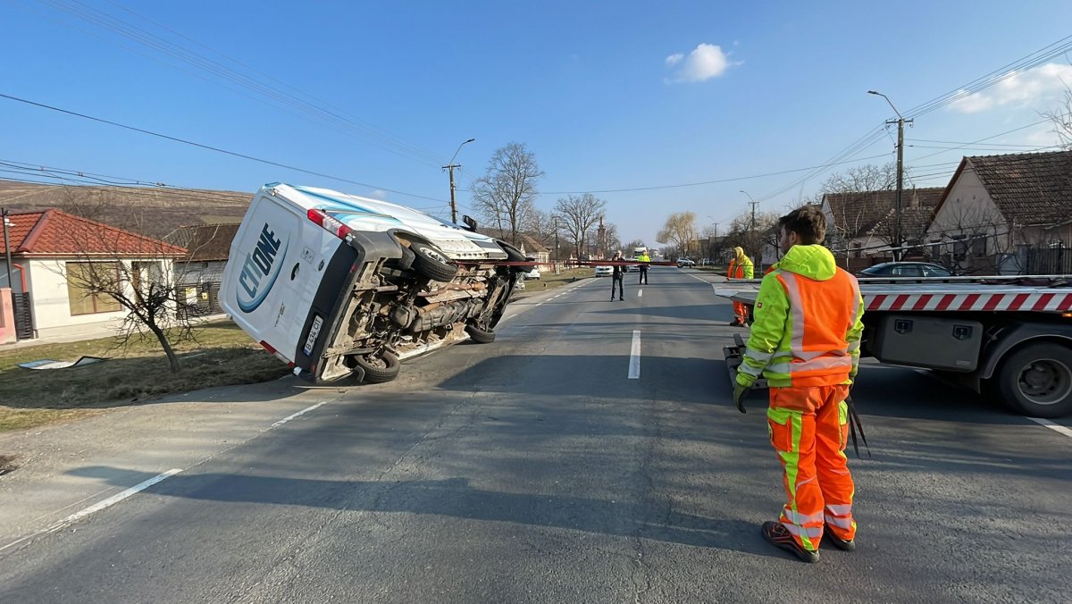 P(r)oza zilei: Transportor de bani atacat de interlopi la Păuliș sau Putin internat la Centrul de Azilanți Horia ?!