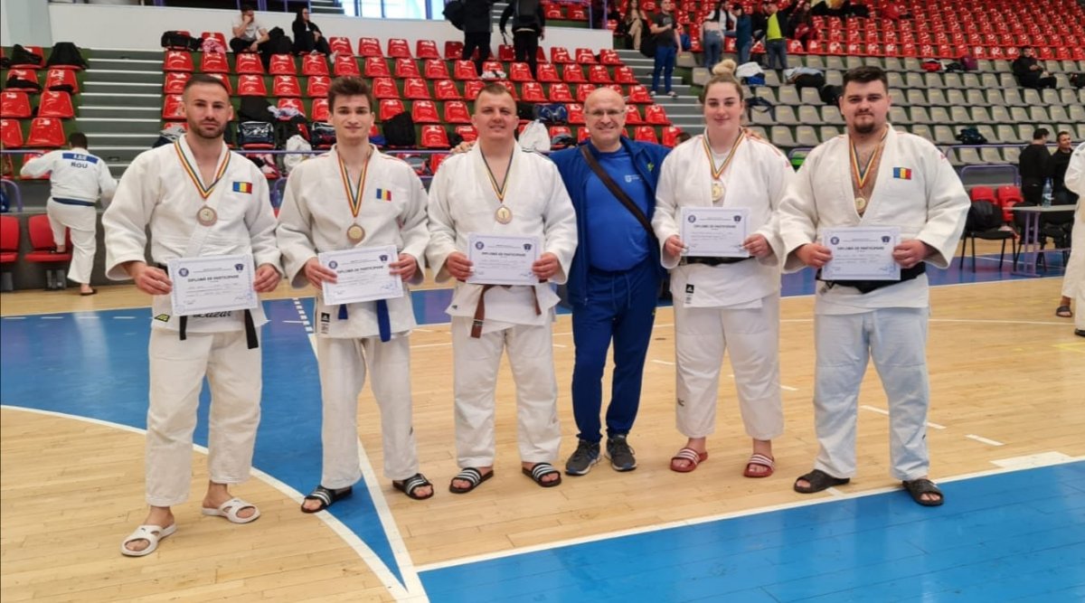 Aur pentru UAV la Campionatul Național Universitar de Judo