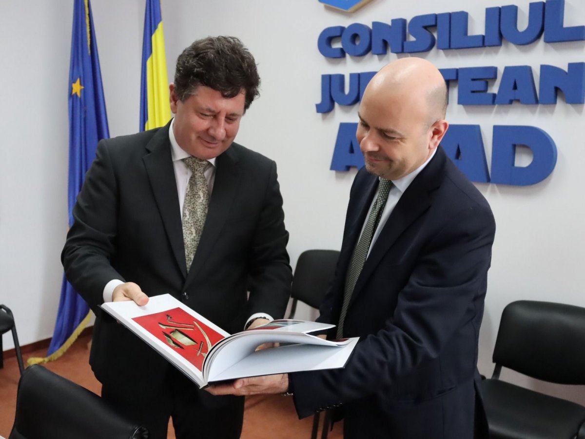 Președintele Iustin Cionca i-a primit astăzi pe Excelența Sa Alfredo Maria Durante Mangoni, Ambasadorul Extraordinar și Plenipotențiar al Ambasadei Republicii Italiene în România