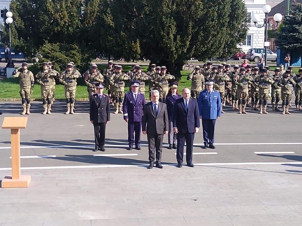 Ziua Forțelor Terestre sărbătorită la Arad