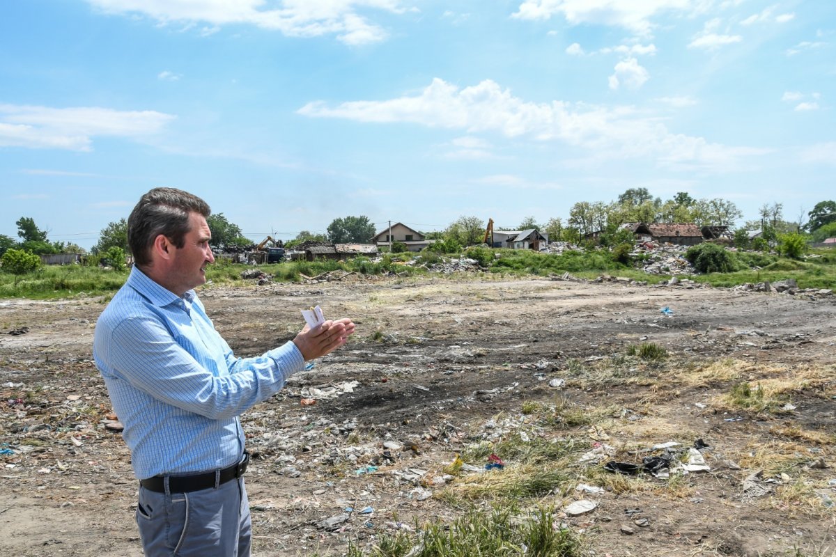 Primarul Bibarț promite: „Până în vară, toată zona străzii Mărului va fi eliberată de construcții ilegale” (FOTO)