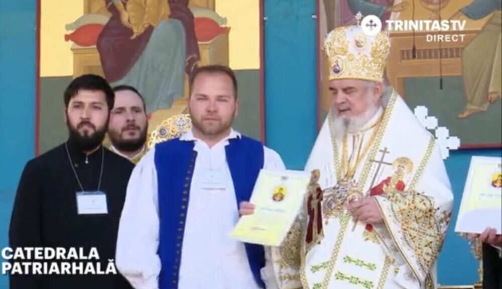 Grupul catehetic ,,Sfântul Stelian” al Parohiei Prunișor, a fost premiat de PF Părinte Patriarh DANIEL