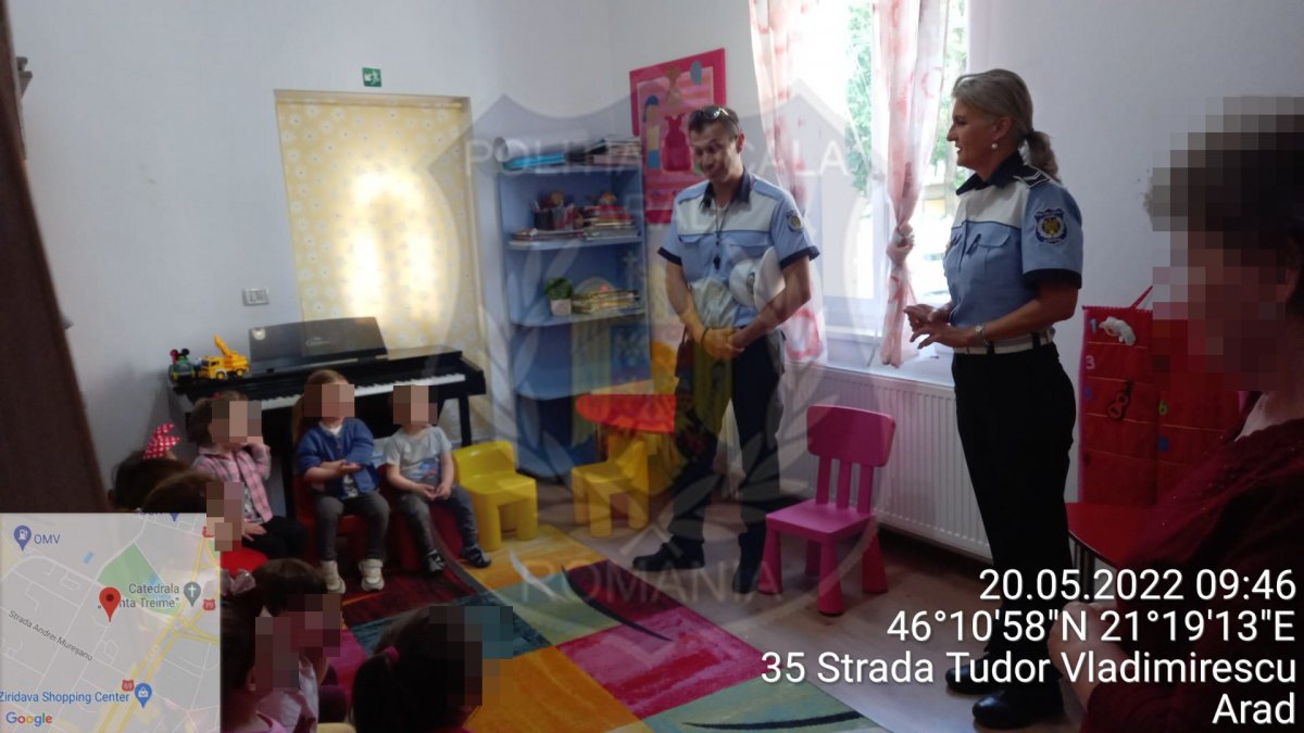 Poliţiştii locali, la grădiniţă (FOTO)