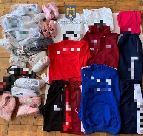 Haine contrafăcute, confiscate la Chișineu-Criș