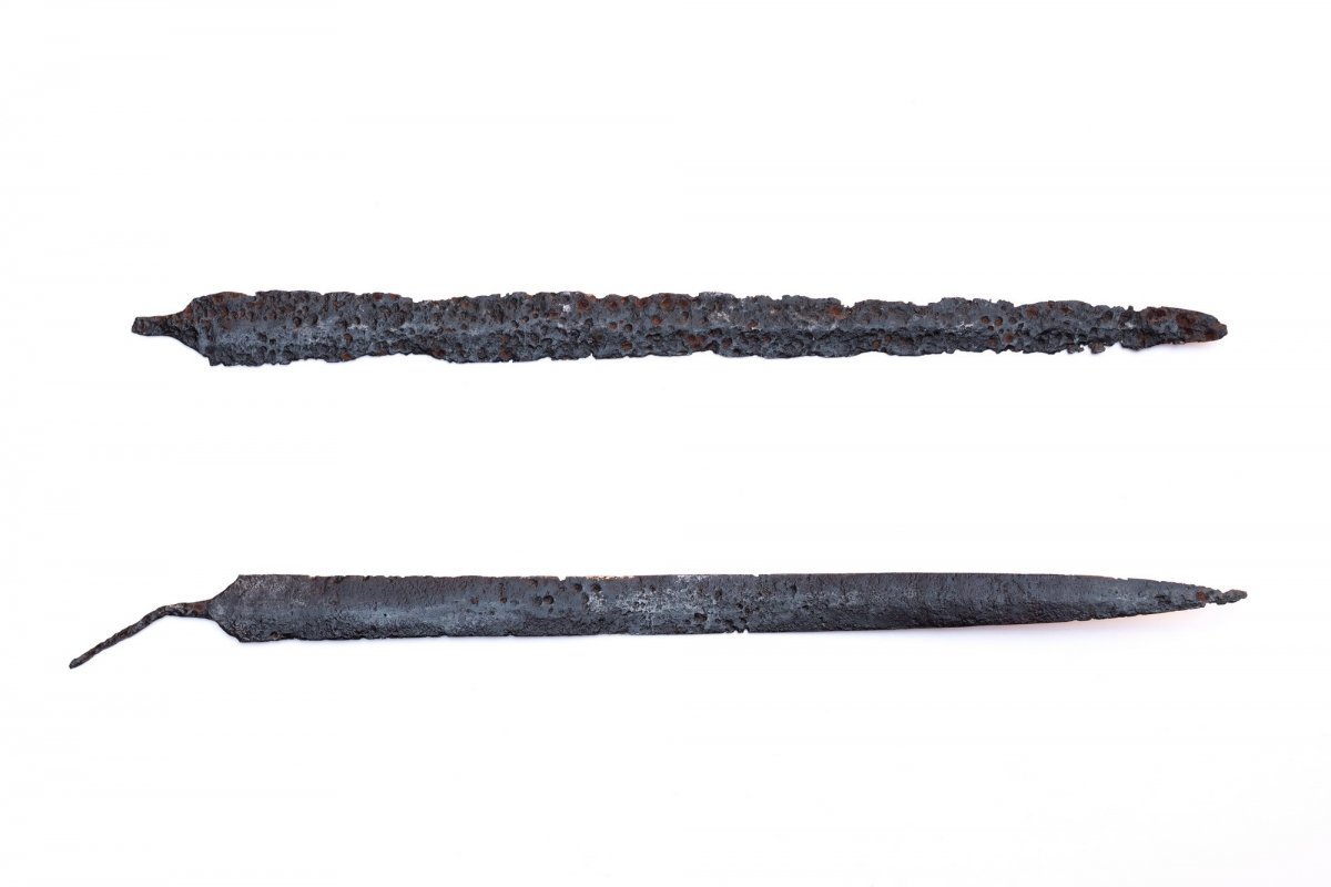Complexul Muzeal Arad: exponatul lunii iulie - arme celtice din colecția de arheologie