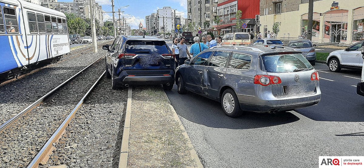 Lupta corp la corp între un Hyundai și un VW a avut un final fericit