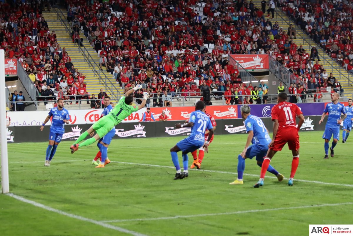 Lanterna roşie ia un punct de la Arad: UTA – Chindia Târgovişte 1-1 (FOTO)