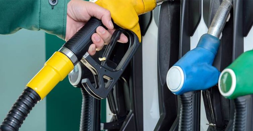 Veste bună de la Guvern: Coaliţia de guvernare a decis să prelungească subvenţionarea preţului la carburanţi