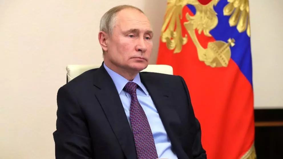 Serviciile secrete britanice se tem că Putin ar putea detona o bombă nucleară în Marea Neagră