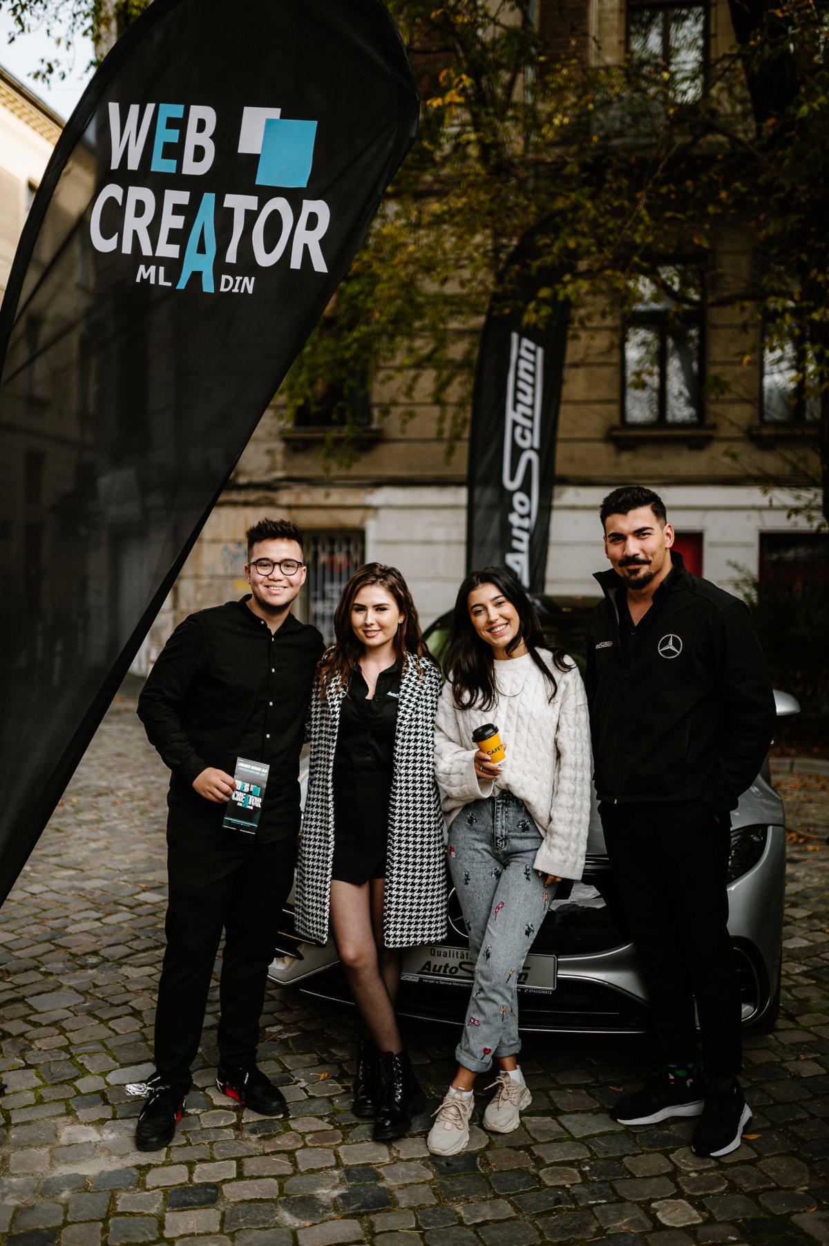 Web Creator cu Mercedes-Benz