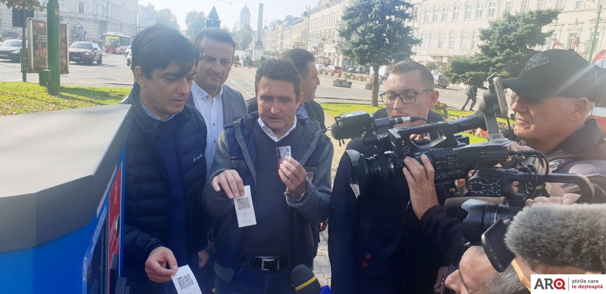 Cel mai modern sistem de e-ticketing din ţară, pus în funcţiune la Arad (FOTO)