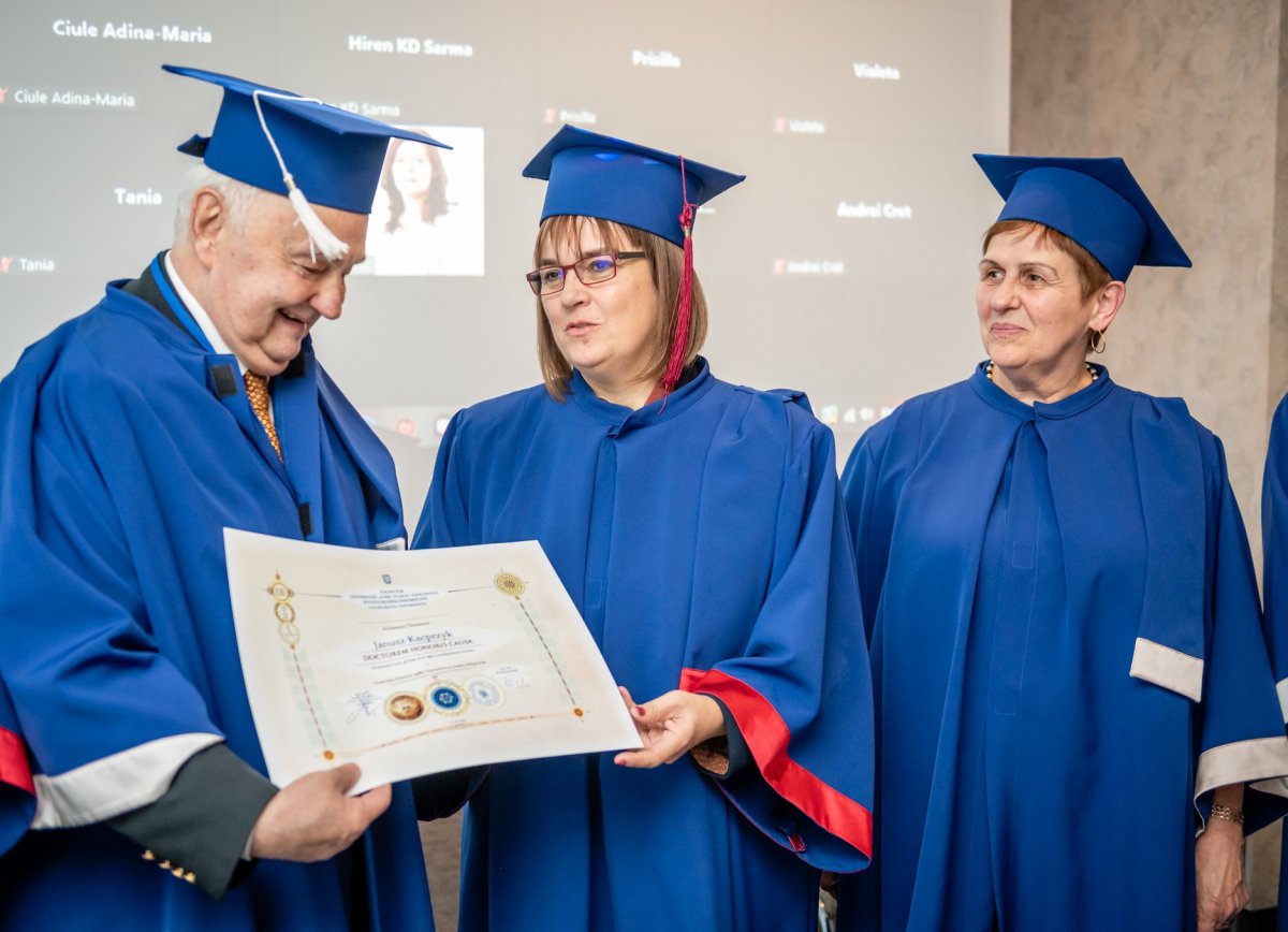 Ramona Lile „Cercetători de prestigiu au devenit Doctor Honoris Causa al UAV”