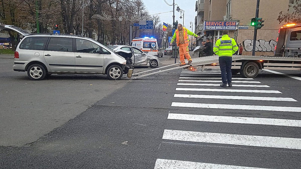 VW contra Mercedes pe B-dul Revoluției