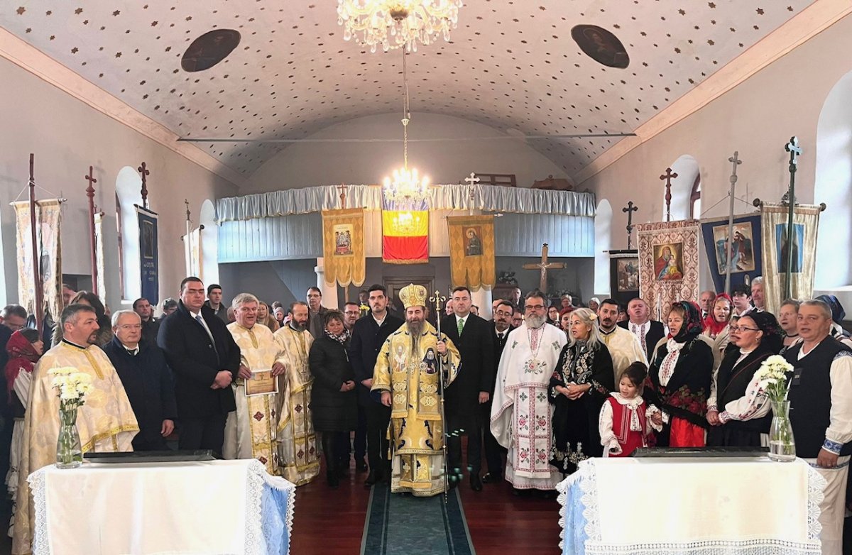 Două biserici româneşti din Ungaria au fost resfinţite, la Bătania (Battonya) şi Săcal (Körösszakál)