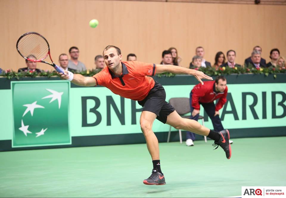 Arădeanul Marius Copil aduce primul punct României în Polivalentă. Ungur contribuie, şi e 2-0 după prima zi